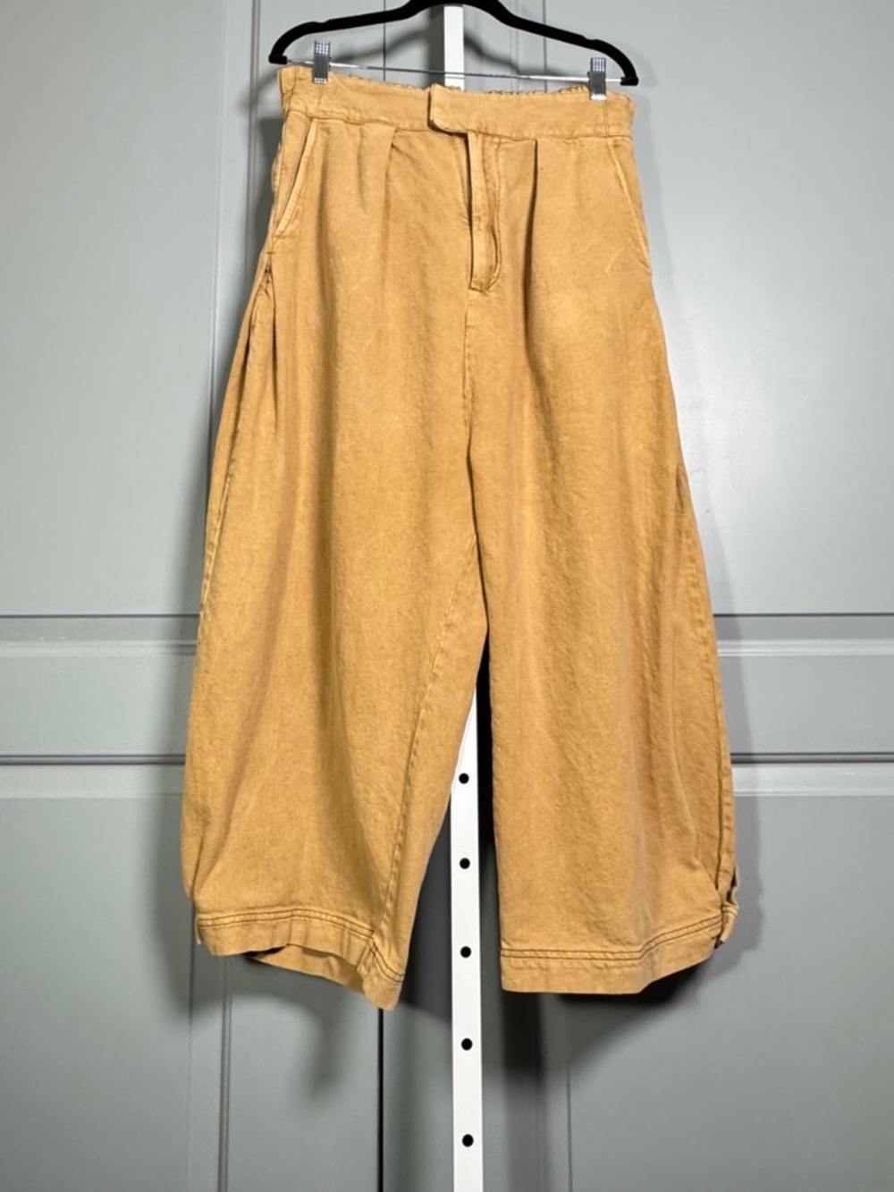 FREE PEOPLE  Barrel100% Cotton wide leg pant SZ L